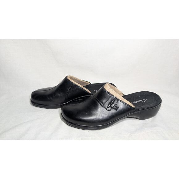 Clarks Womens Black Leather Slip On Mules Clogs 7M Comfort Shoes Lagenlook Boho - Picture 3 of 7